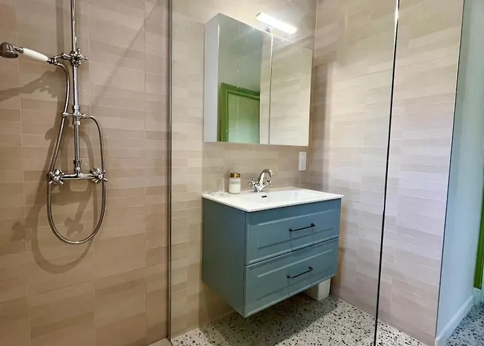 Casa de Férias Logis De La Grossetiere 13 Personnes 15 Min De L'ocean